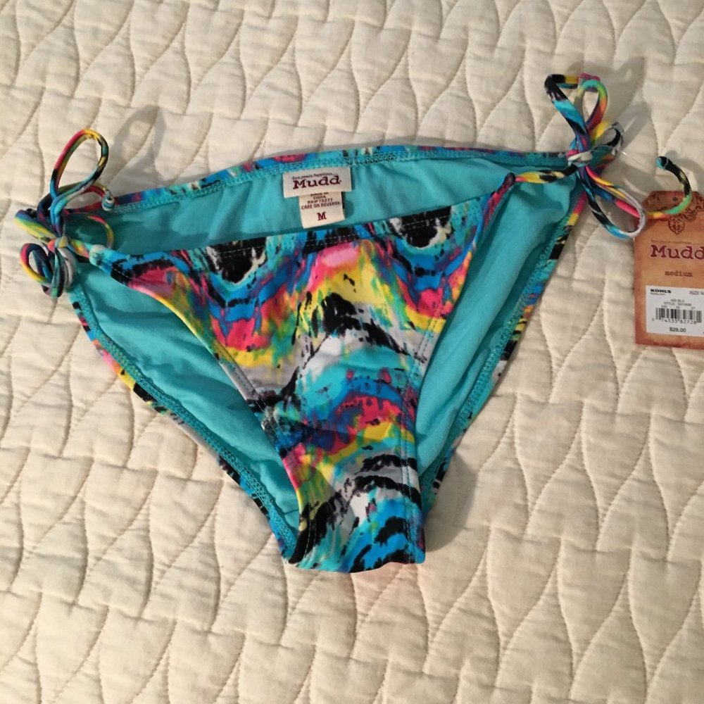 NEW 🎉 HOST PICK 🎉 Mudd Tie Dye Wave Tankini - Picture 8 of 10